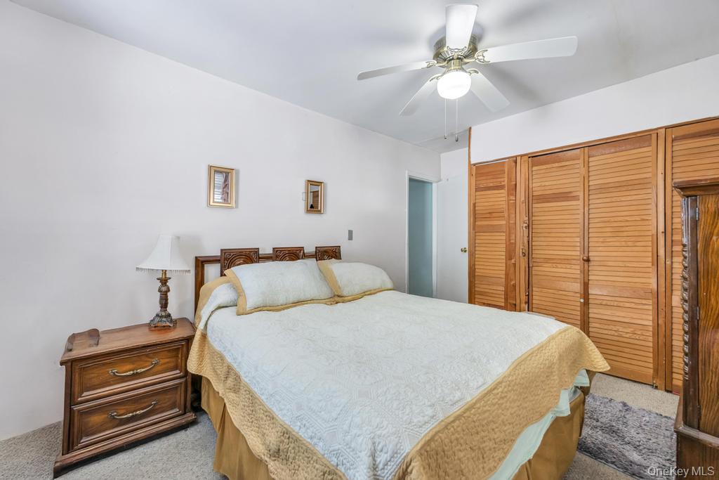 5 Park Place, Valley Stream, NY 11580