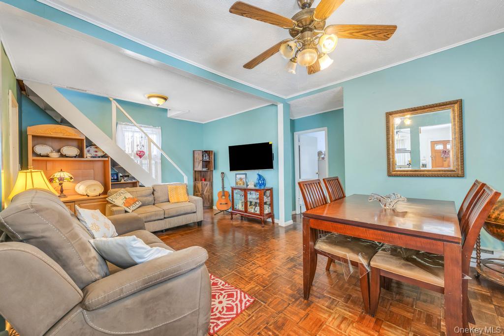 5 Park Place, Valley Stream, NY 11580