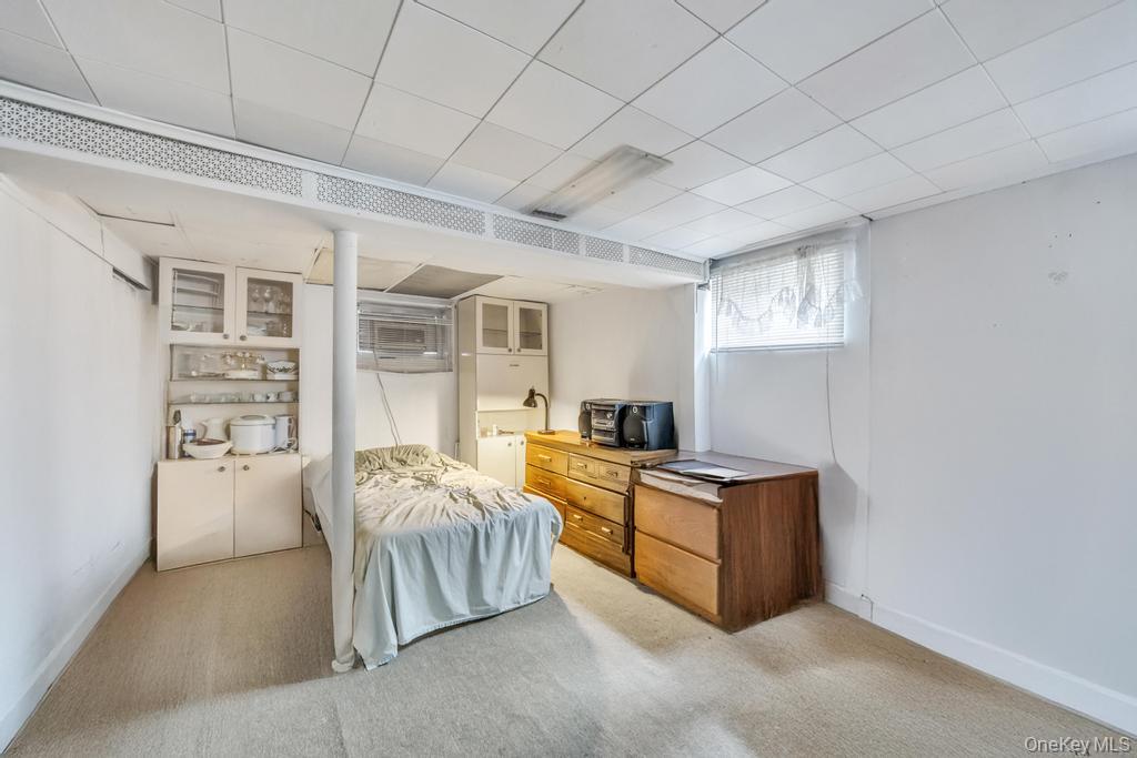 5 Park Place, Valley Stream, NY 11580