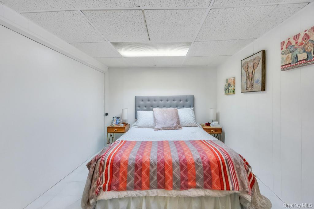 5 Park Place, Valley Stream, NY 11580