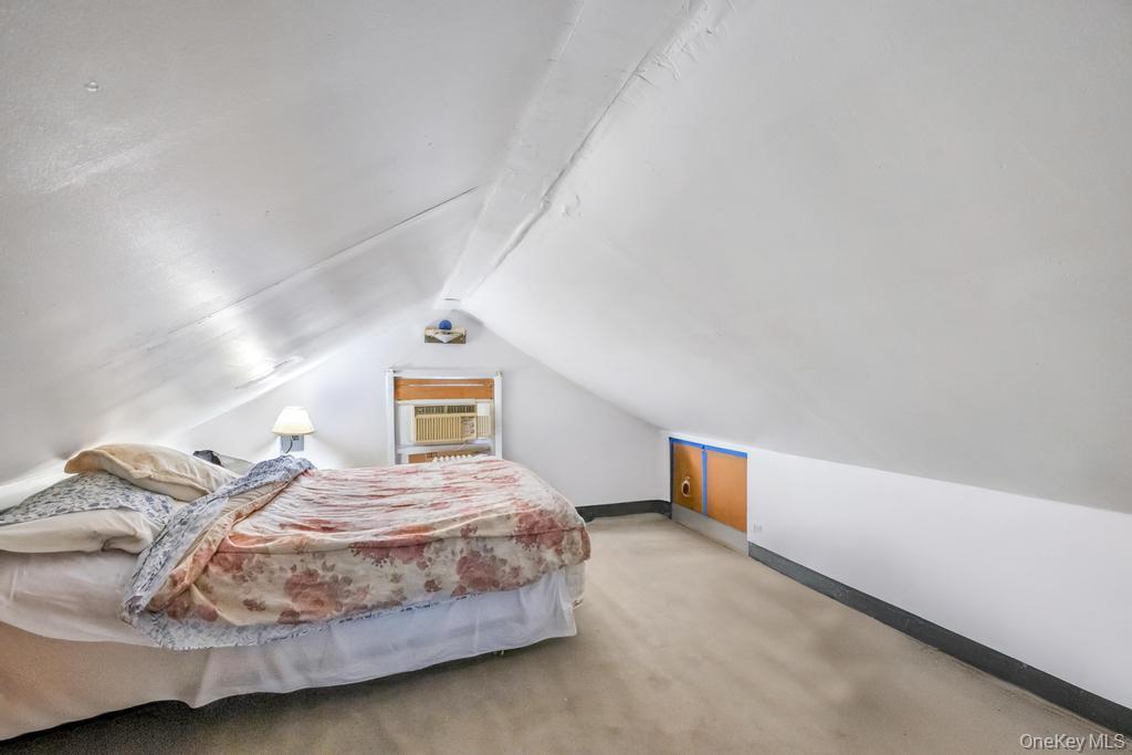 5 Park Place, Valley Stream, NY 11580