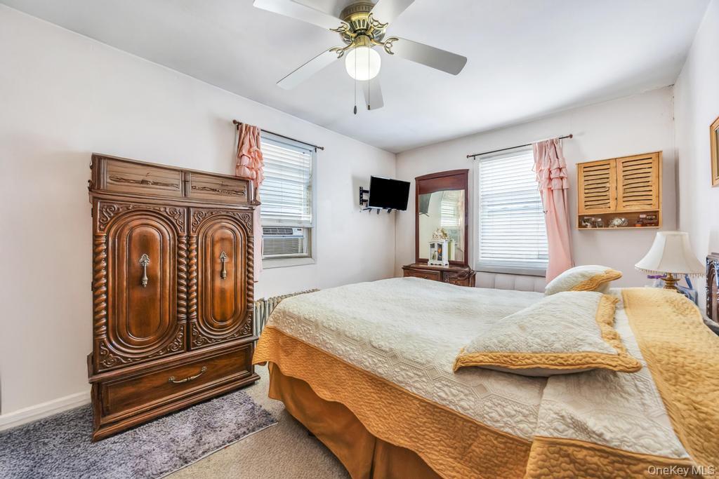 5 Park Place, Valley Stream, NY 11580