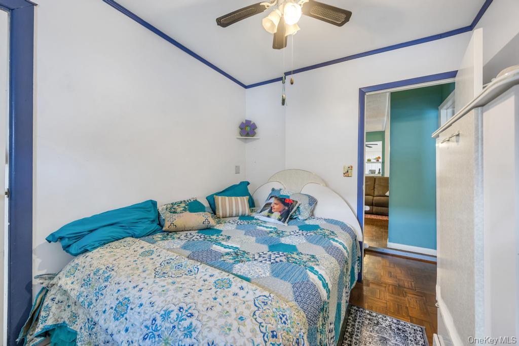 5 Park Place, Valley Stream, NY 11580