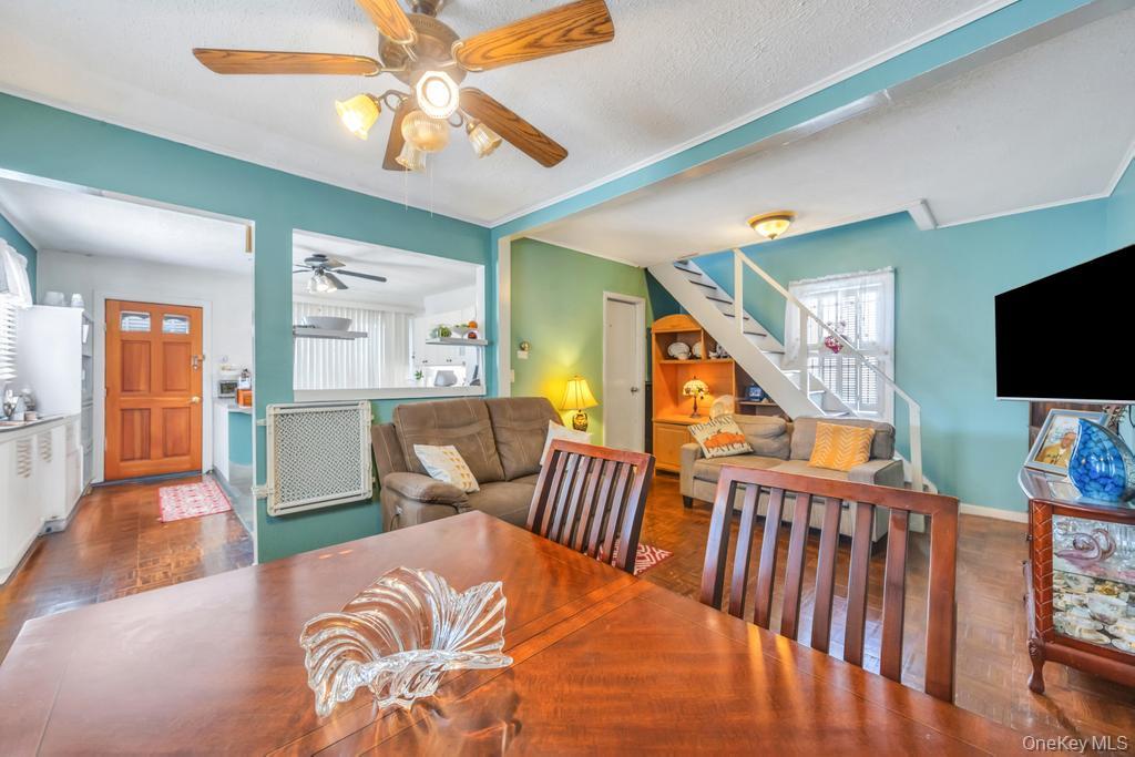 5 Park Place, Valley Stream, NY 11580