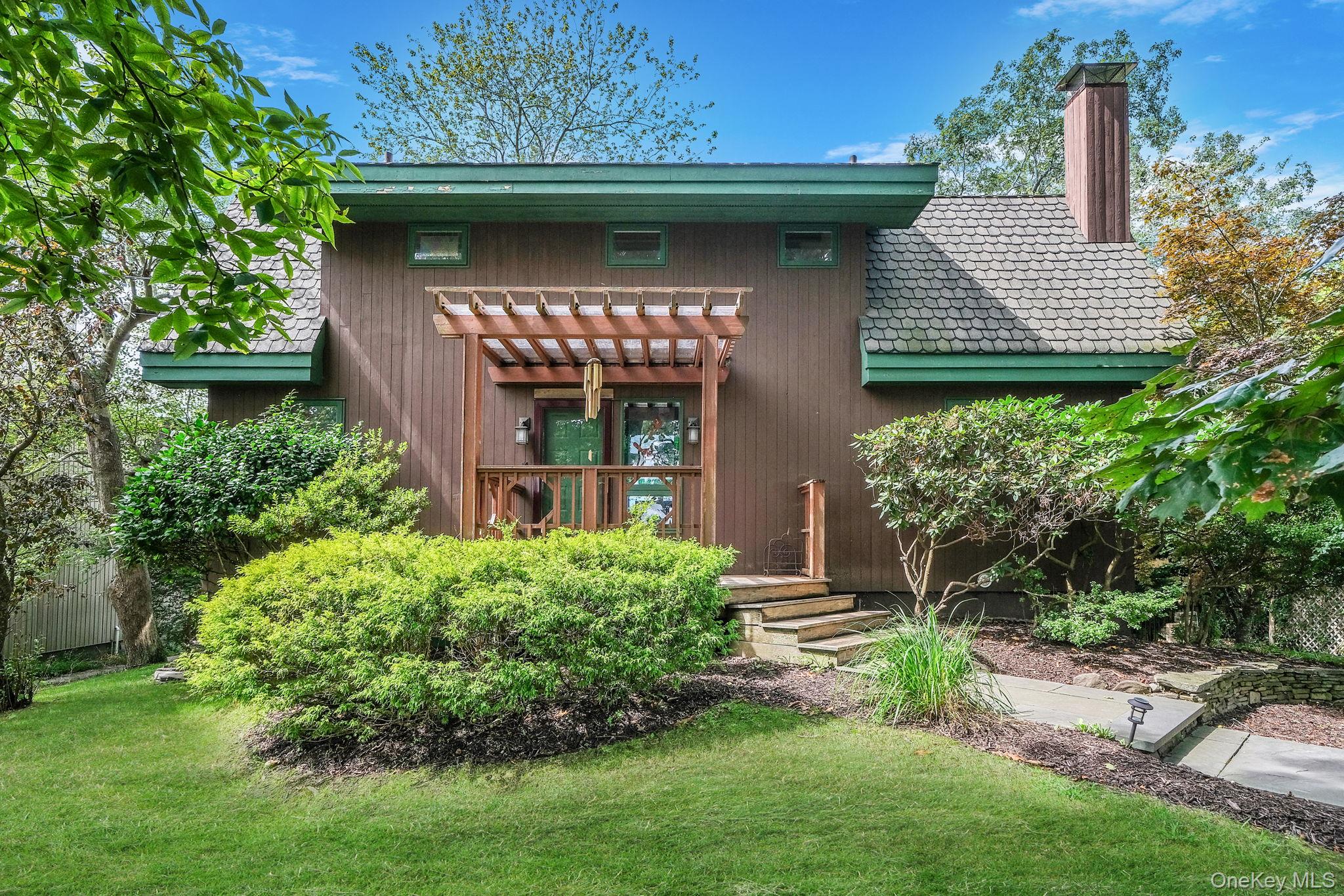 104 Crystal Beach Boulevard, Moriches, NY 11955