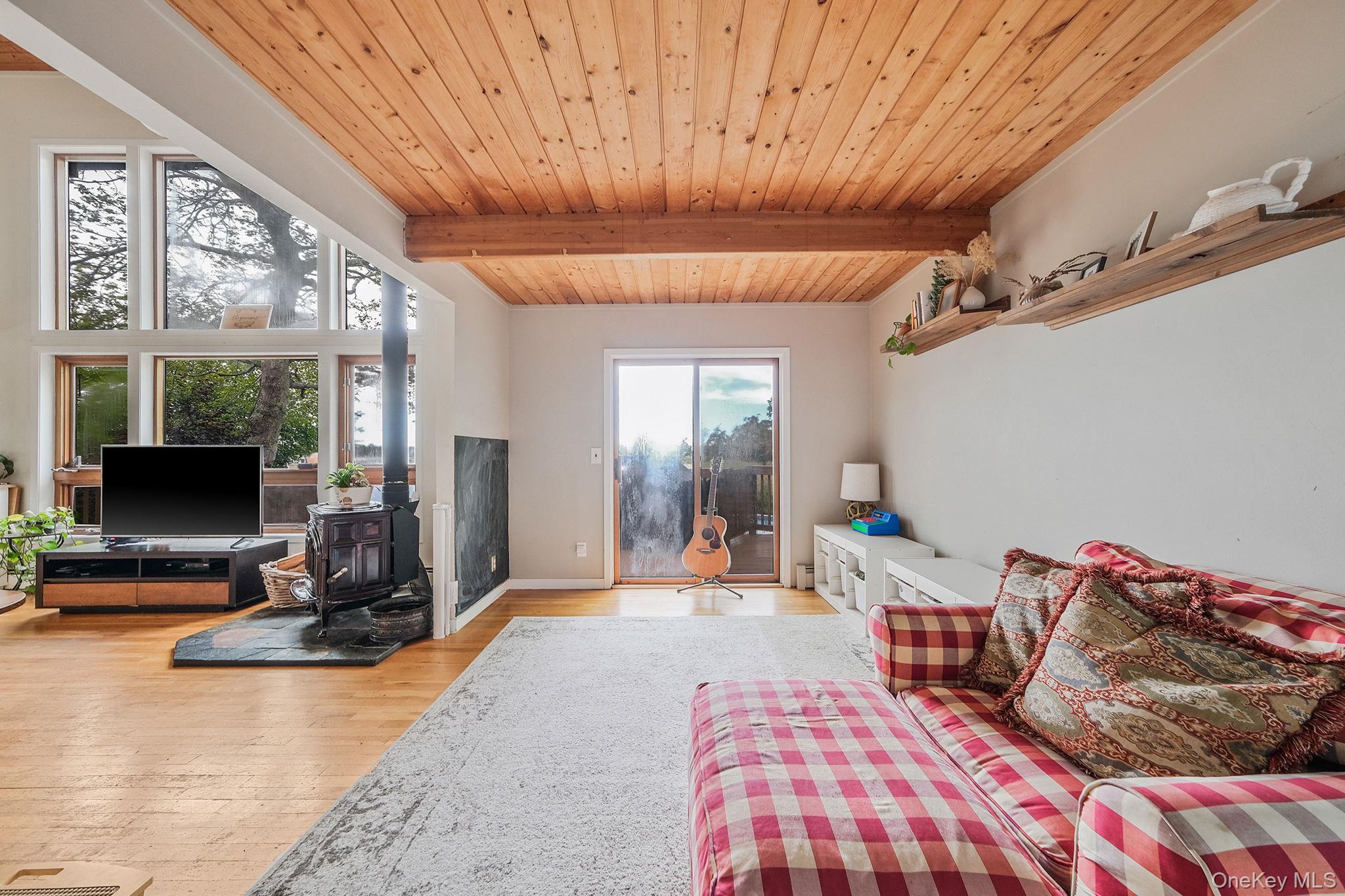 104 Crystal Beach Boulevard, Moriches, NY 11955