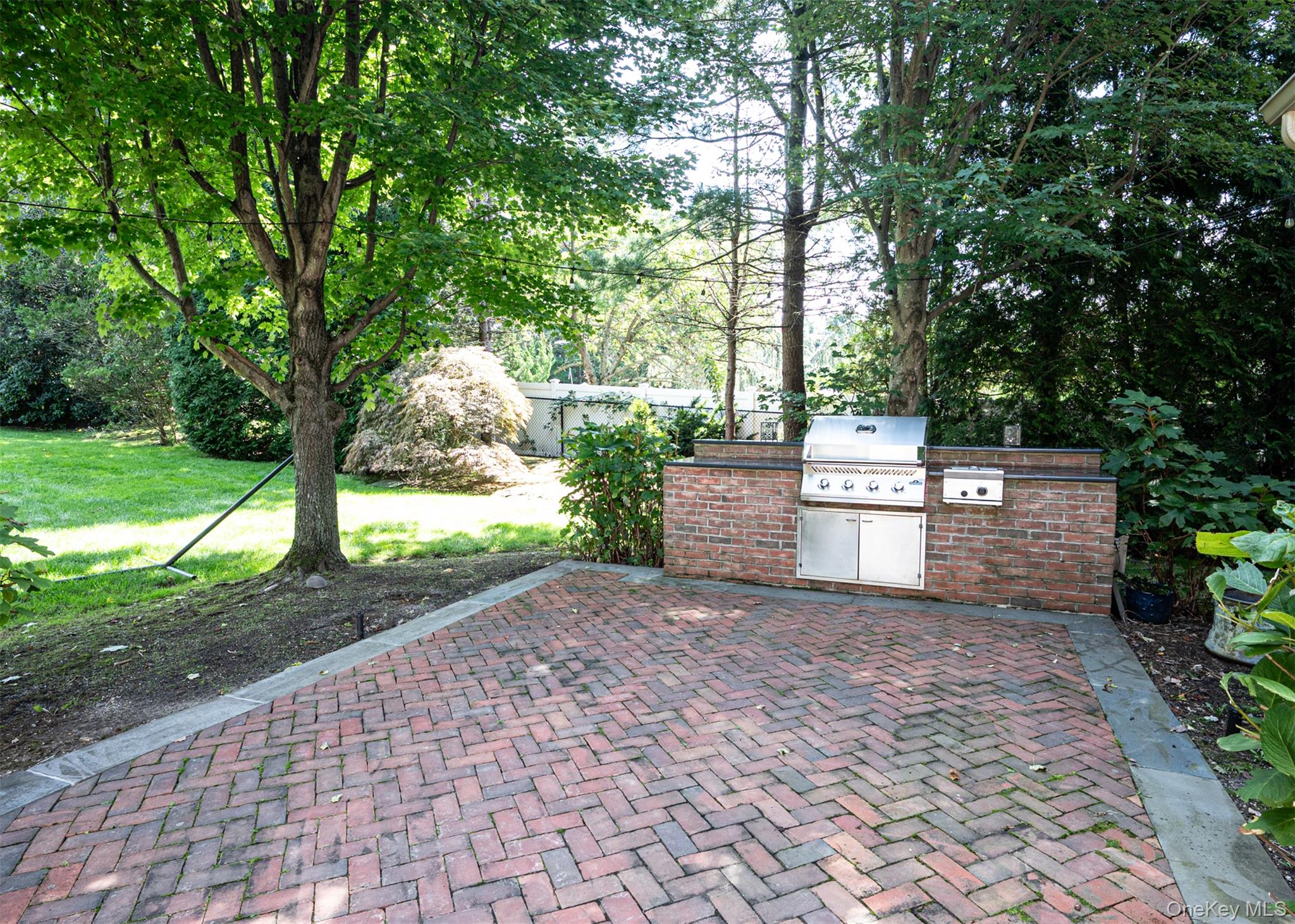 12 Dupont Court, Dix Hills, NY 11746