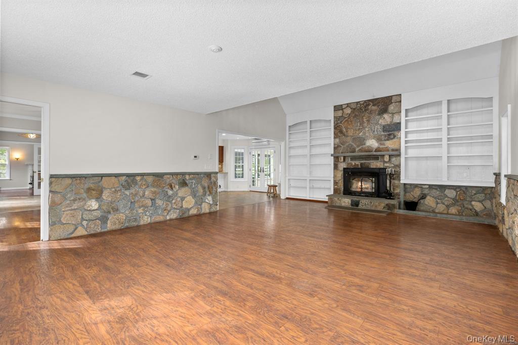 30 Jewel Lane, New Fairfield, CT 06812