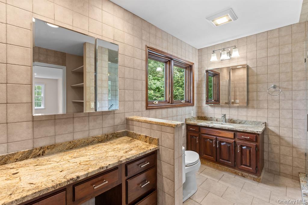 30 Jewel Lane, New Fairfield, CT 06812