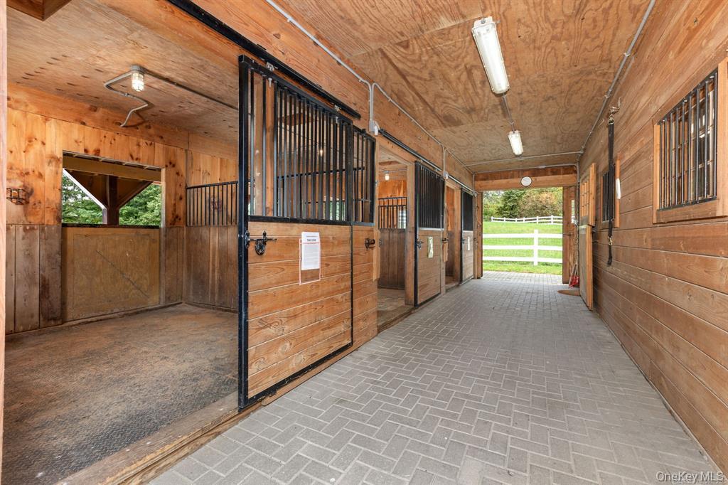 30 Jewel Lane, New Fairfield, CT 06812