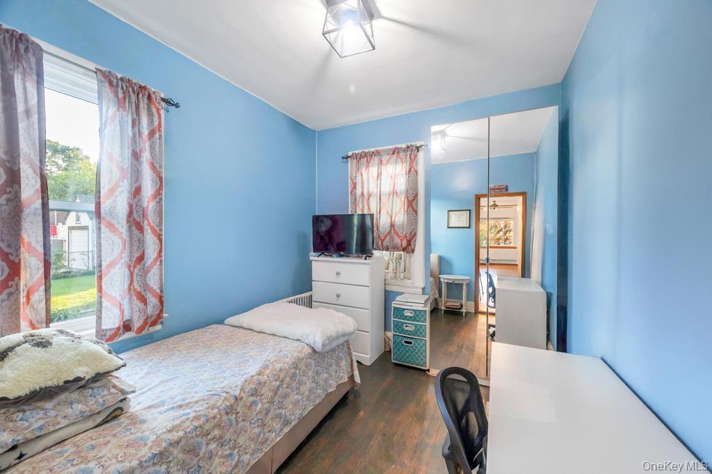 99 Hunter Avenue, Valley Stream, NY 11580