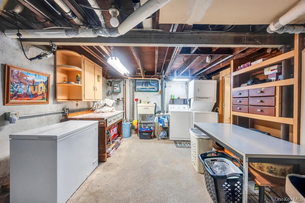 99 Hunter Avenue, Valley Stream, NY 11580