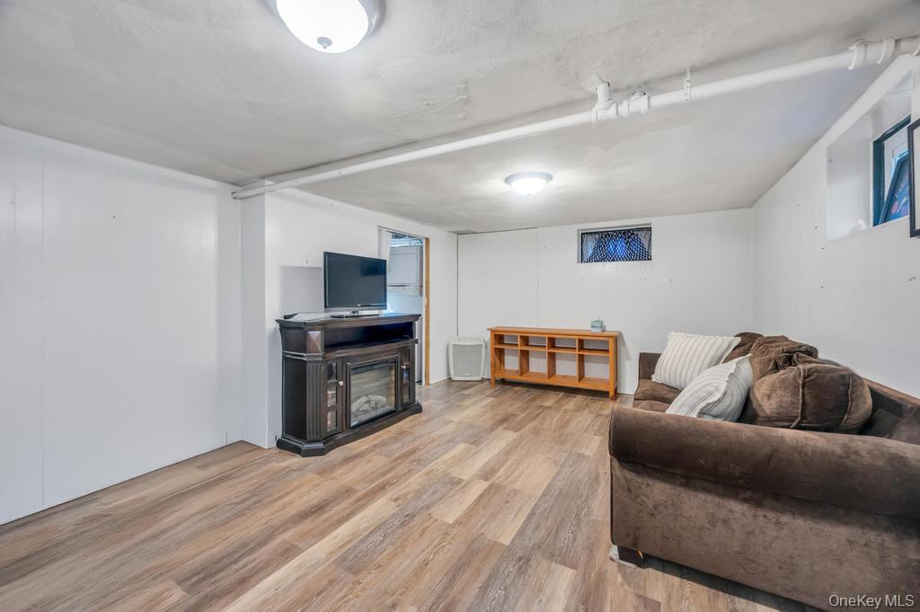 99 Hunter Avenue, Valley Stream, NY 11580