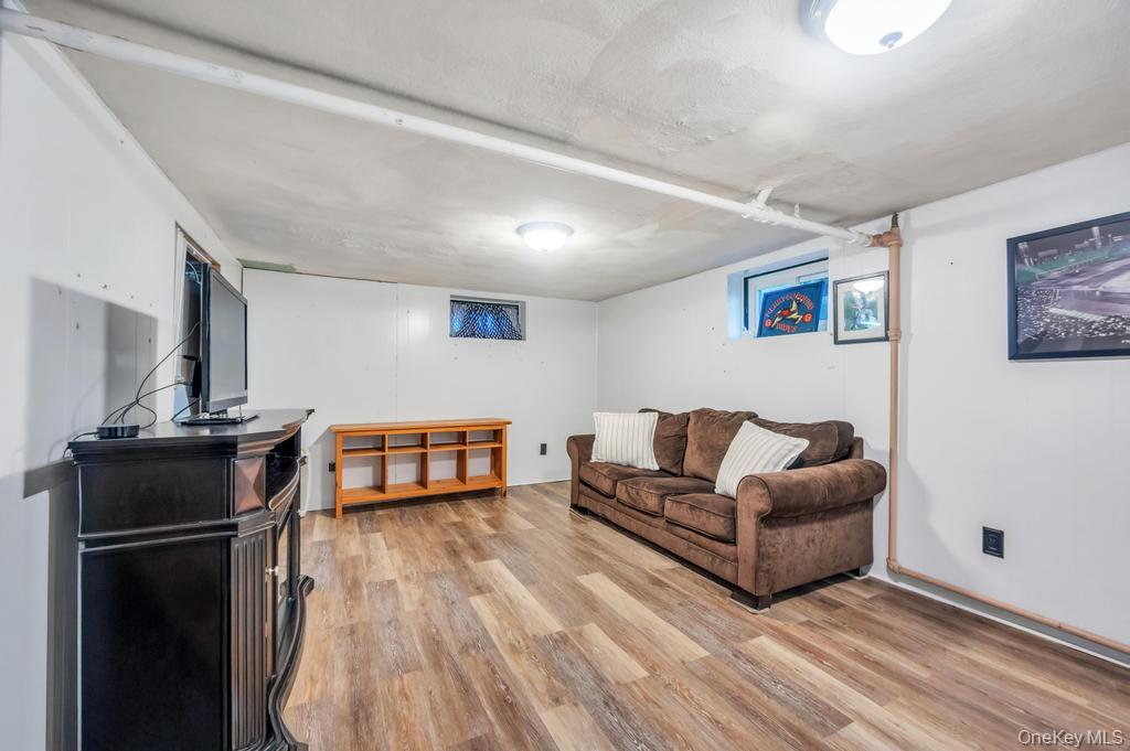 99 Hunter Avenue, Valley Stream, NY 11580