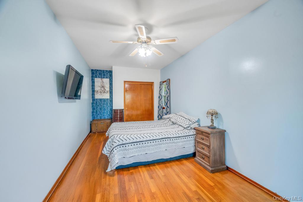 99 Hunter Avenue, Valley Stream, NY 11580