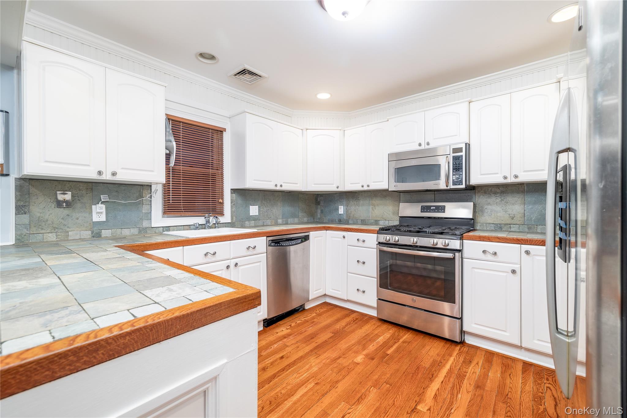 3731 Park Avenue, Wantagh, NY 11793