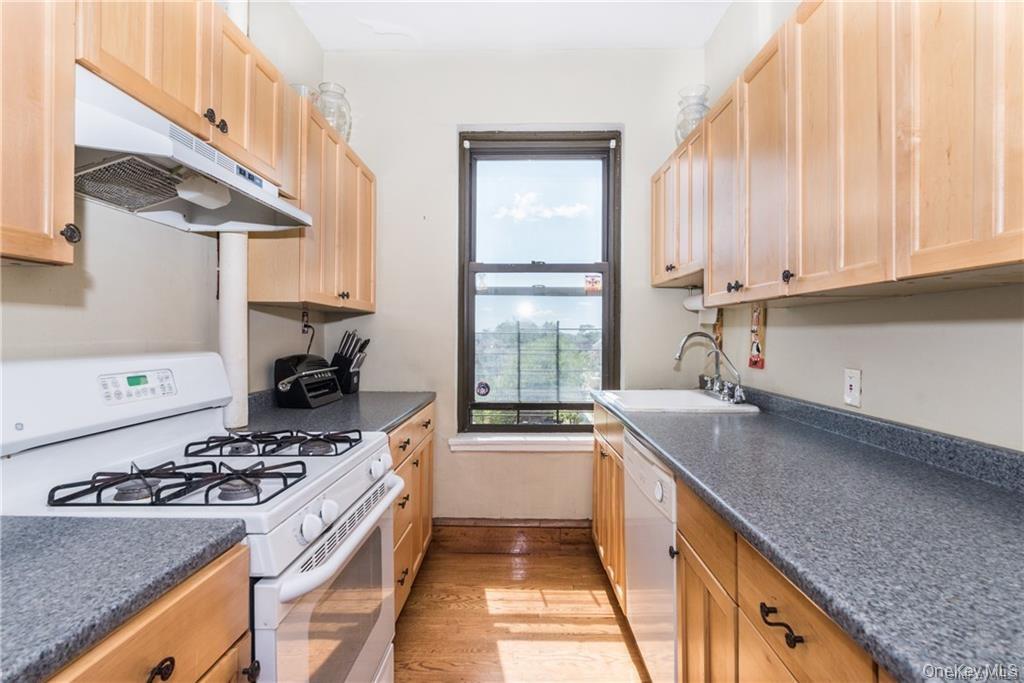 36 Echo Avenue # 5C., New Rochelle, NY 10801