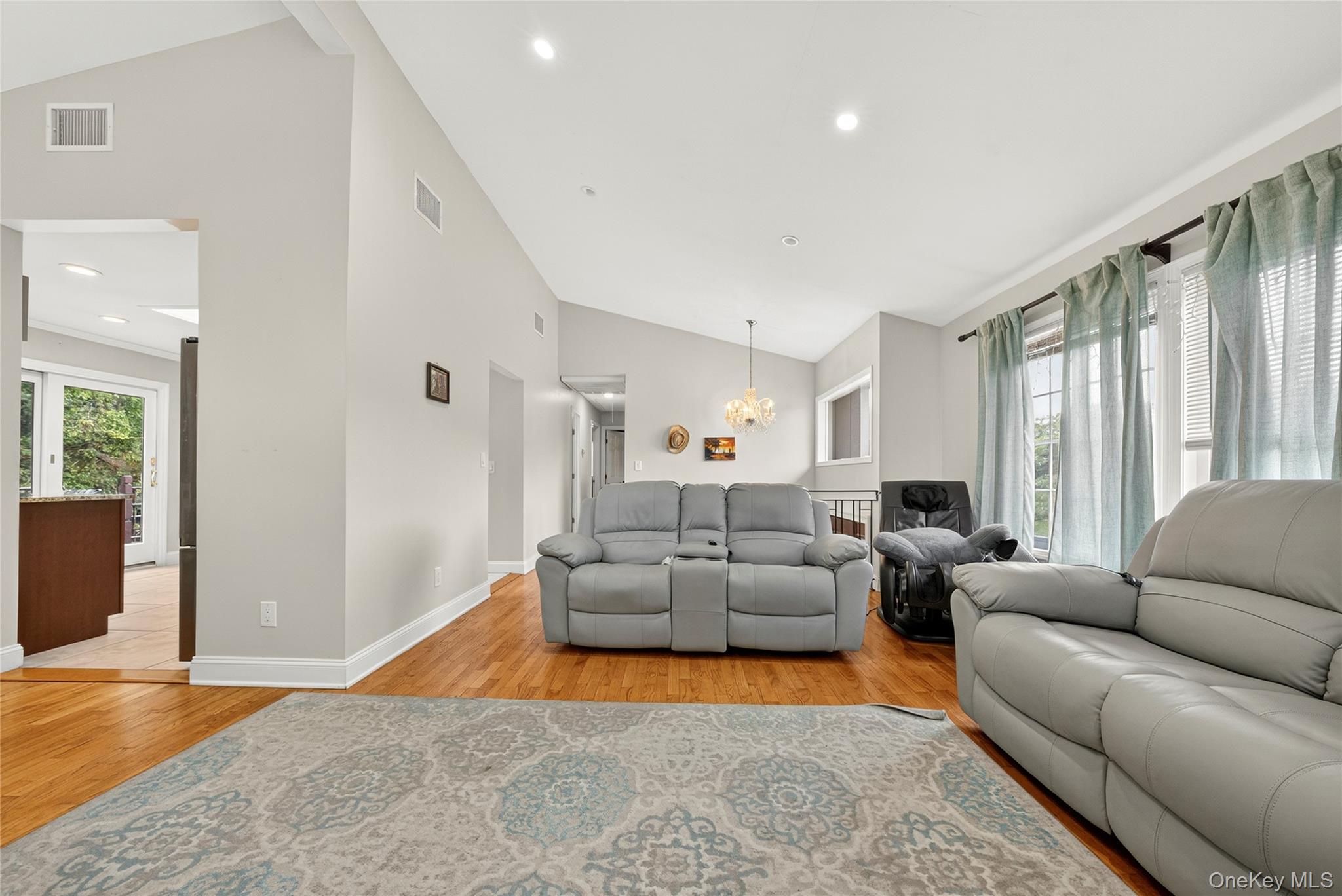 17 John F Kennedy Drive, Stony Point, NY 10980