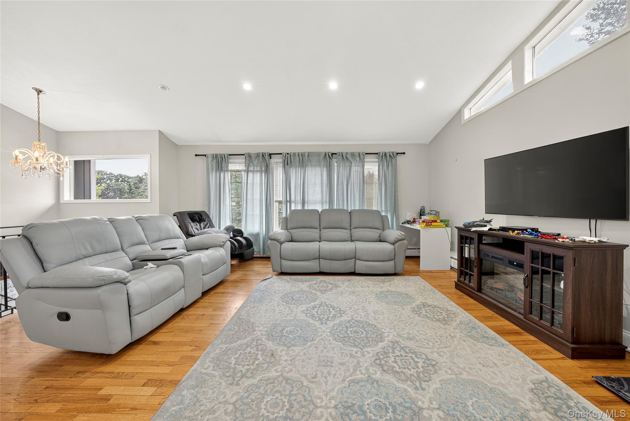 17 John F Kennedy Drive, Stony Point, NY 10980