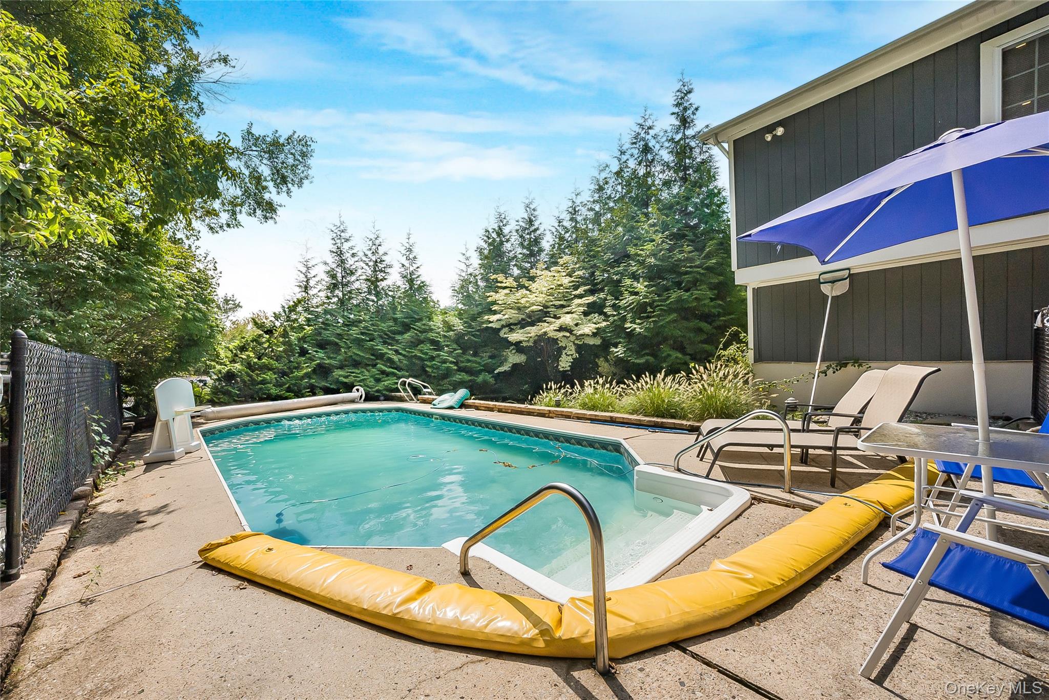 17 John F Kennedy Drive, Stony Point, NY 10980