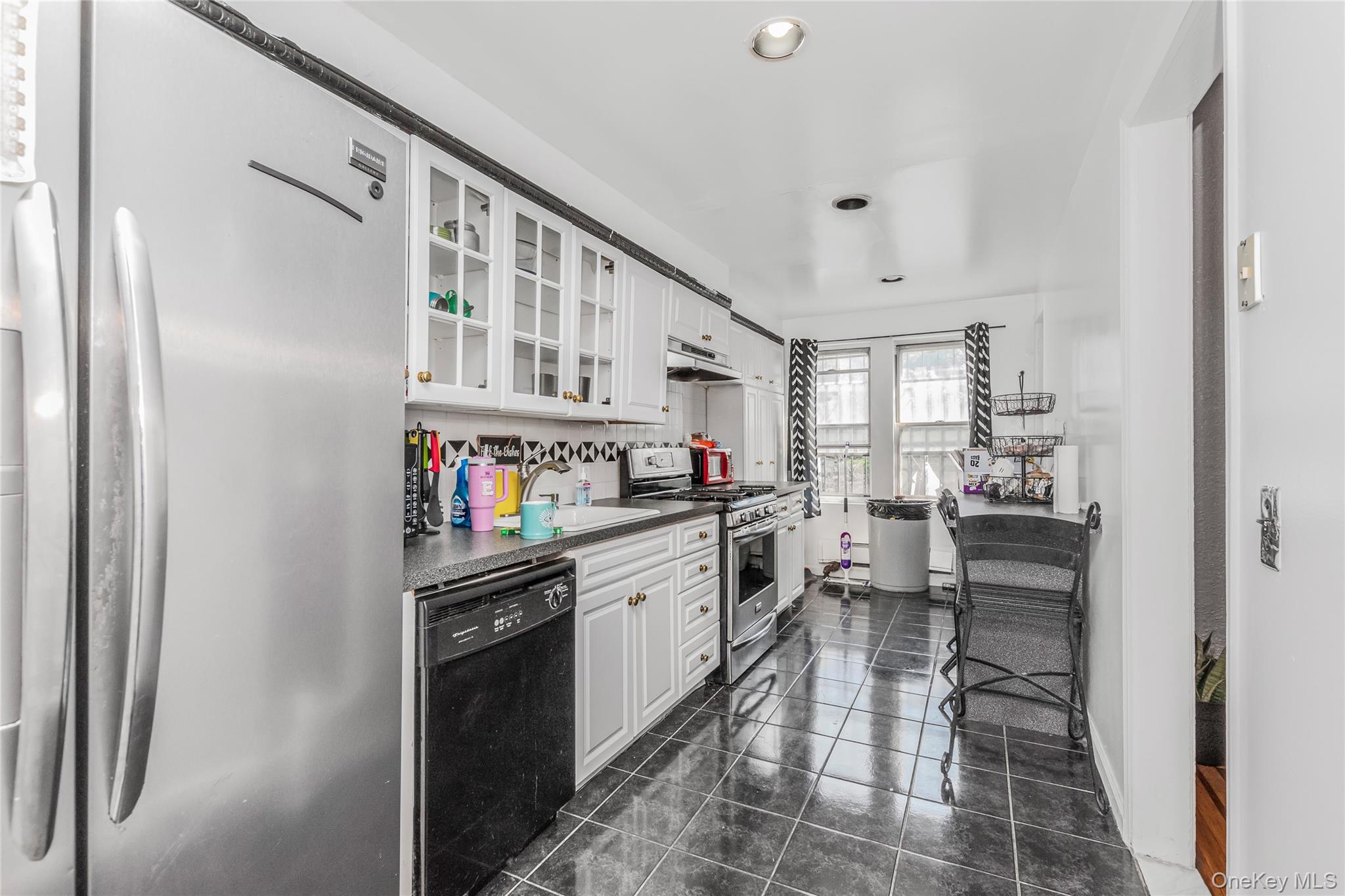 3212 Fish Avenue, Bronx, NY 10469