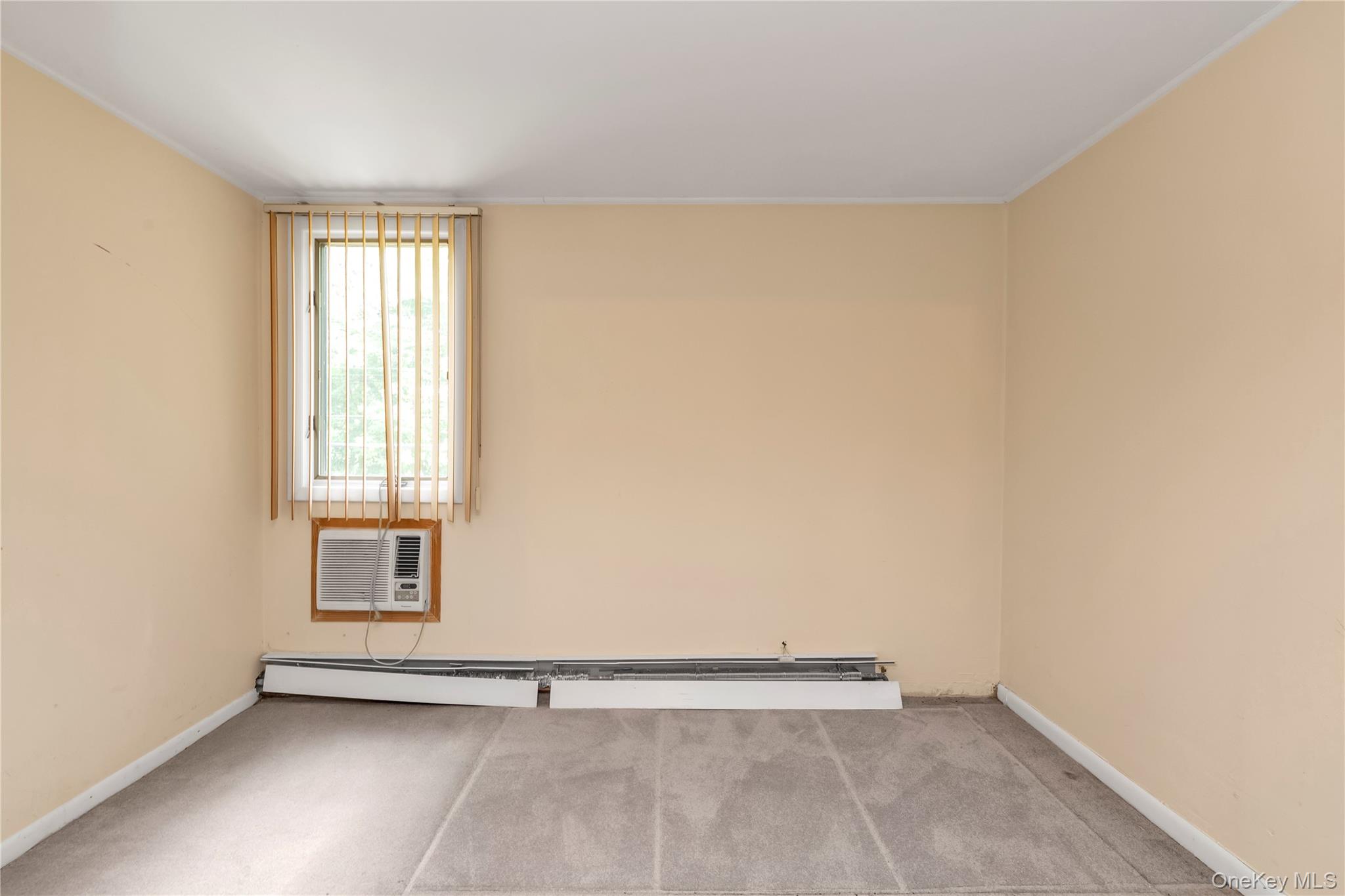 87 Hillturn Lane, Roslyn Heights, NY 11577