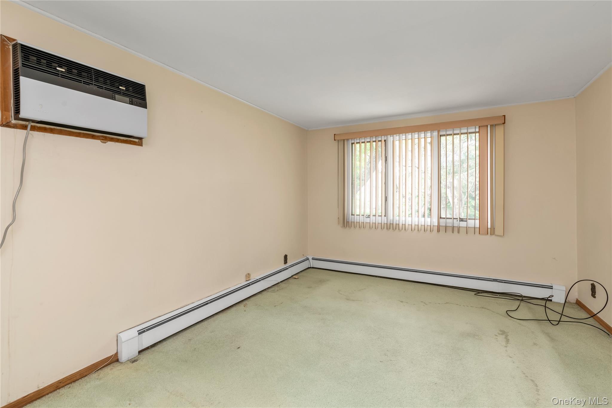 87 Hillturn Lane, Roslyn Heights, NY 11577