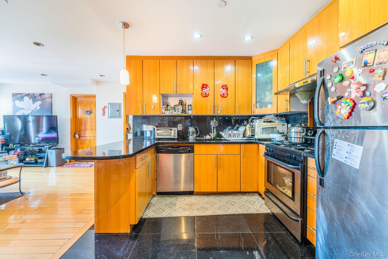 32-26 Union Street # 6C, Flushing, NY 11354