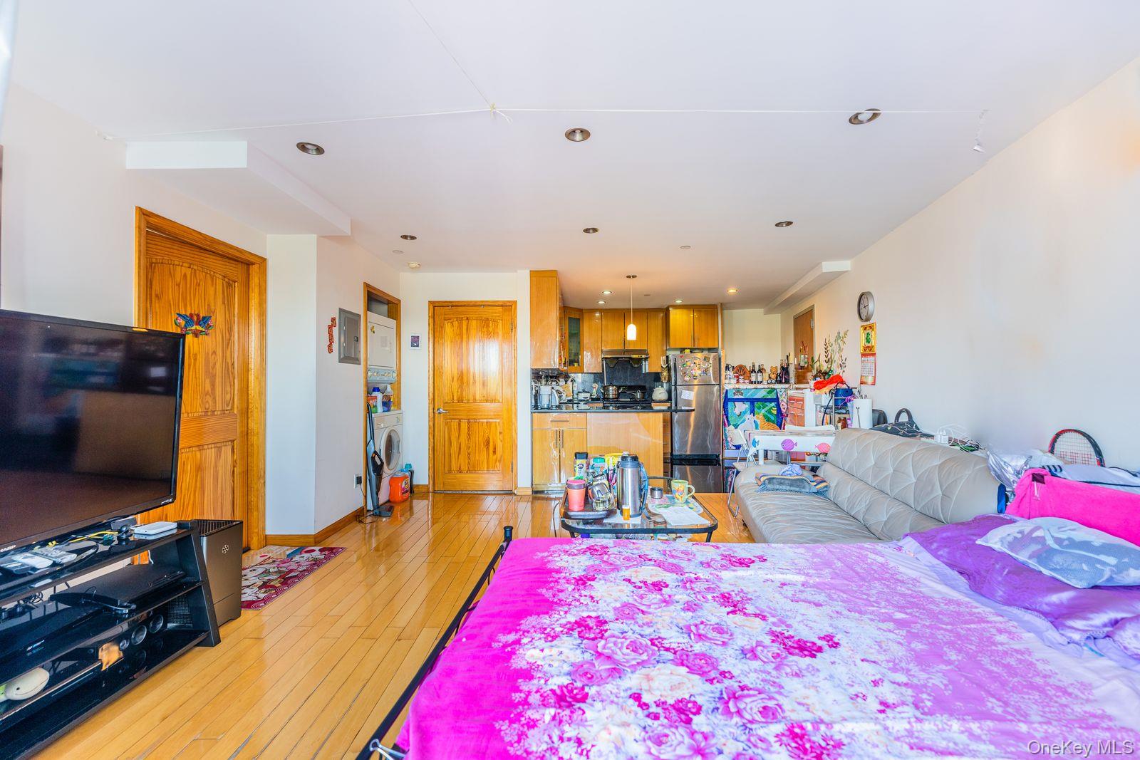 32-26 Union Street # 6C, Flushing, NY 11354