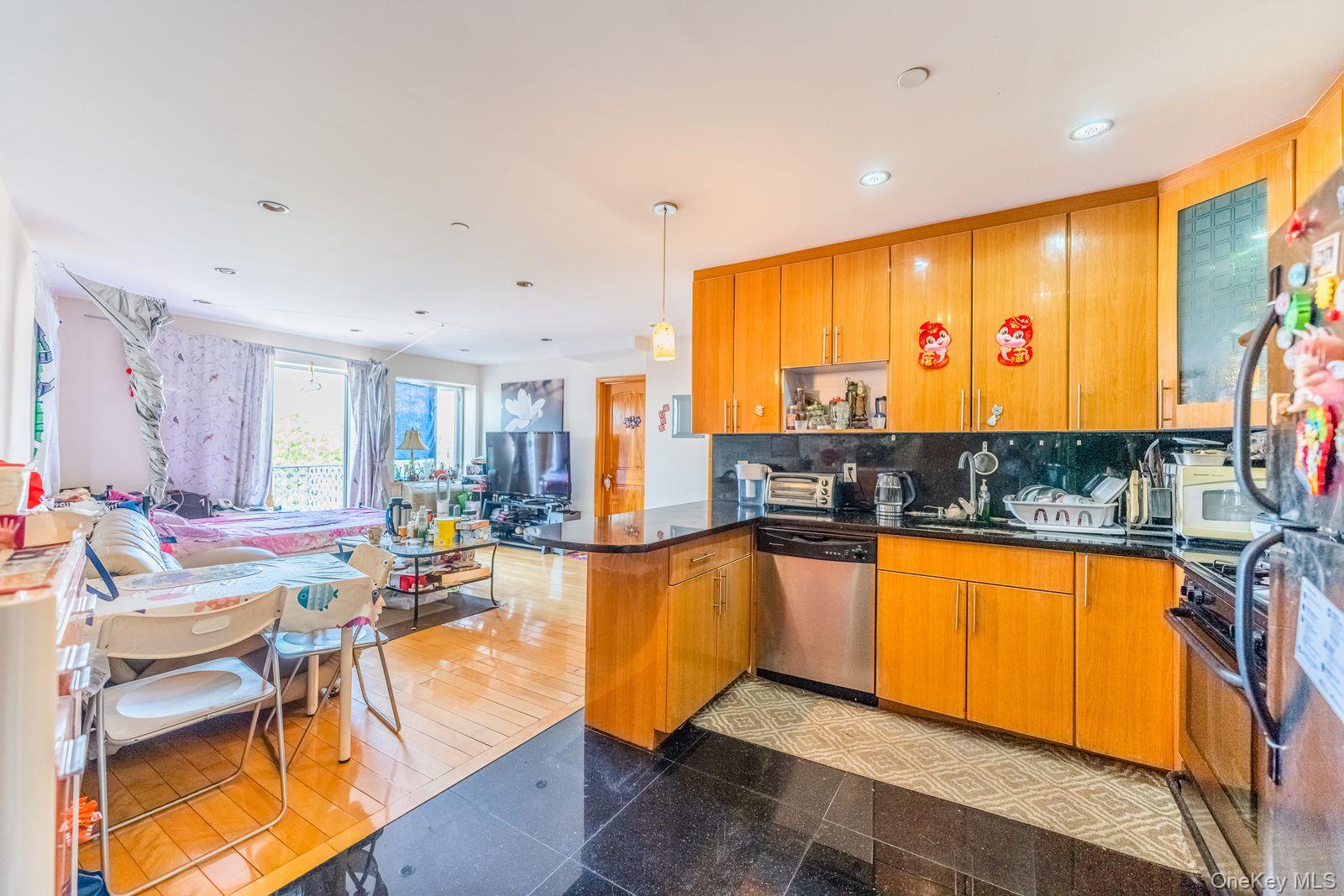 32-26 Union Street # 6C, Flushing, NY 11354