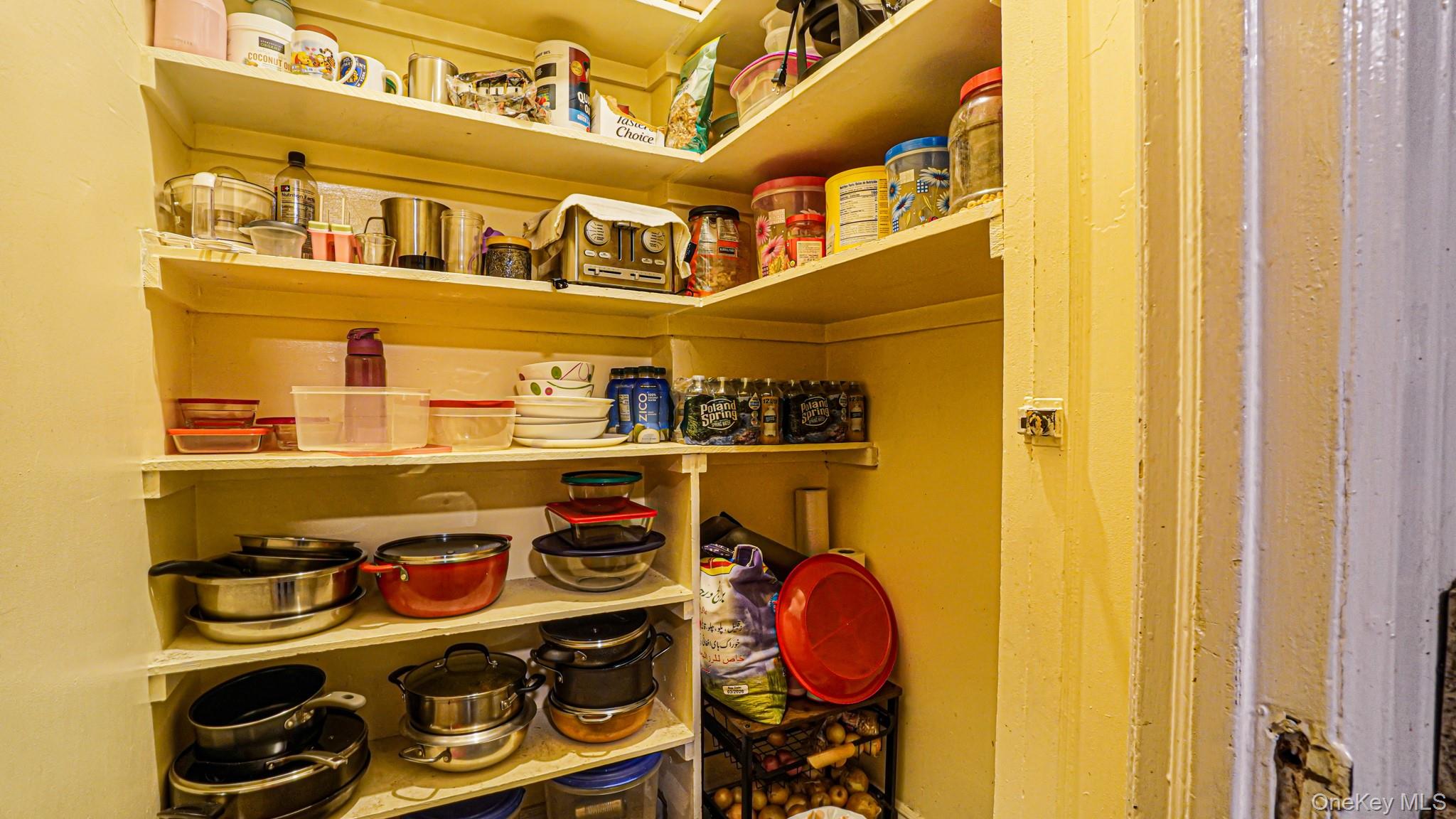 1539 Hollywood Avenue, Bronx, NY 10461