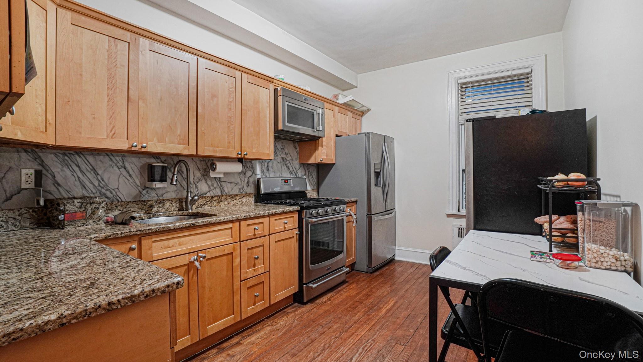 1539 Hollywood Avenue, Bronx, NY 10461