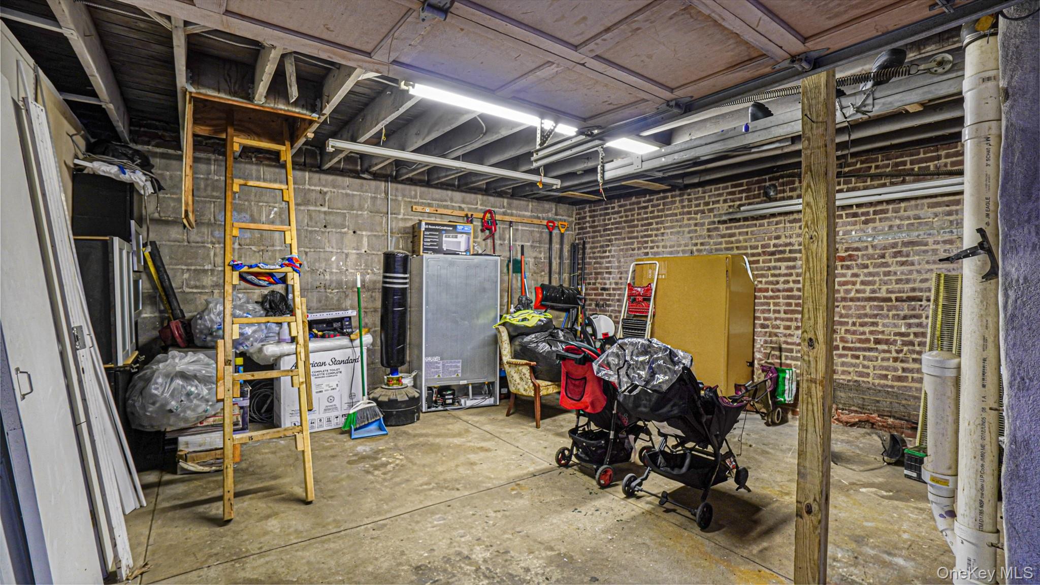 1539 Hollywood Avenue, Bronx, NY 10461