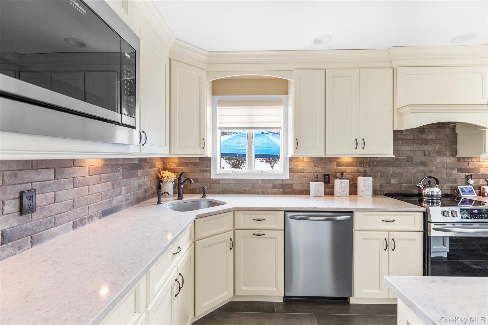 3556 Centerview Avenue, Wantagh, NY 11793