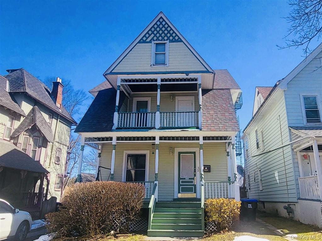 32 Hooker Avenue, Poughkeepsie, NY 12601