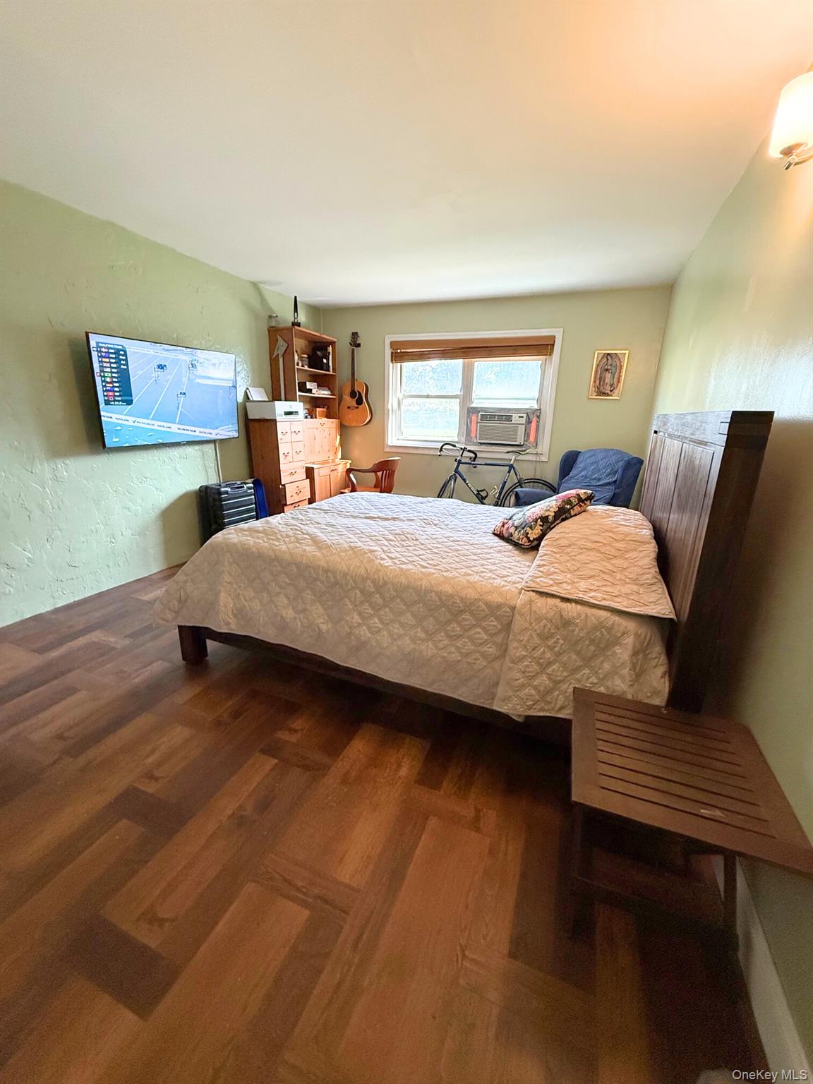 15 Harrison Avenue # 15B, Amityville, NY 11701