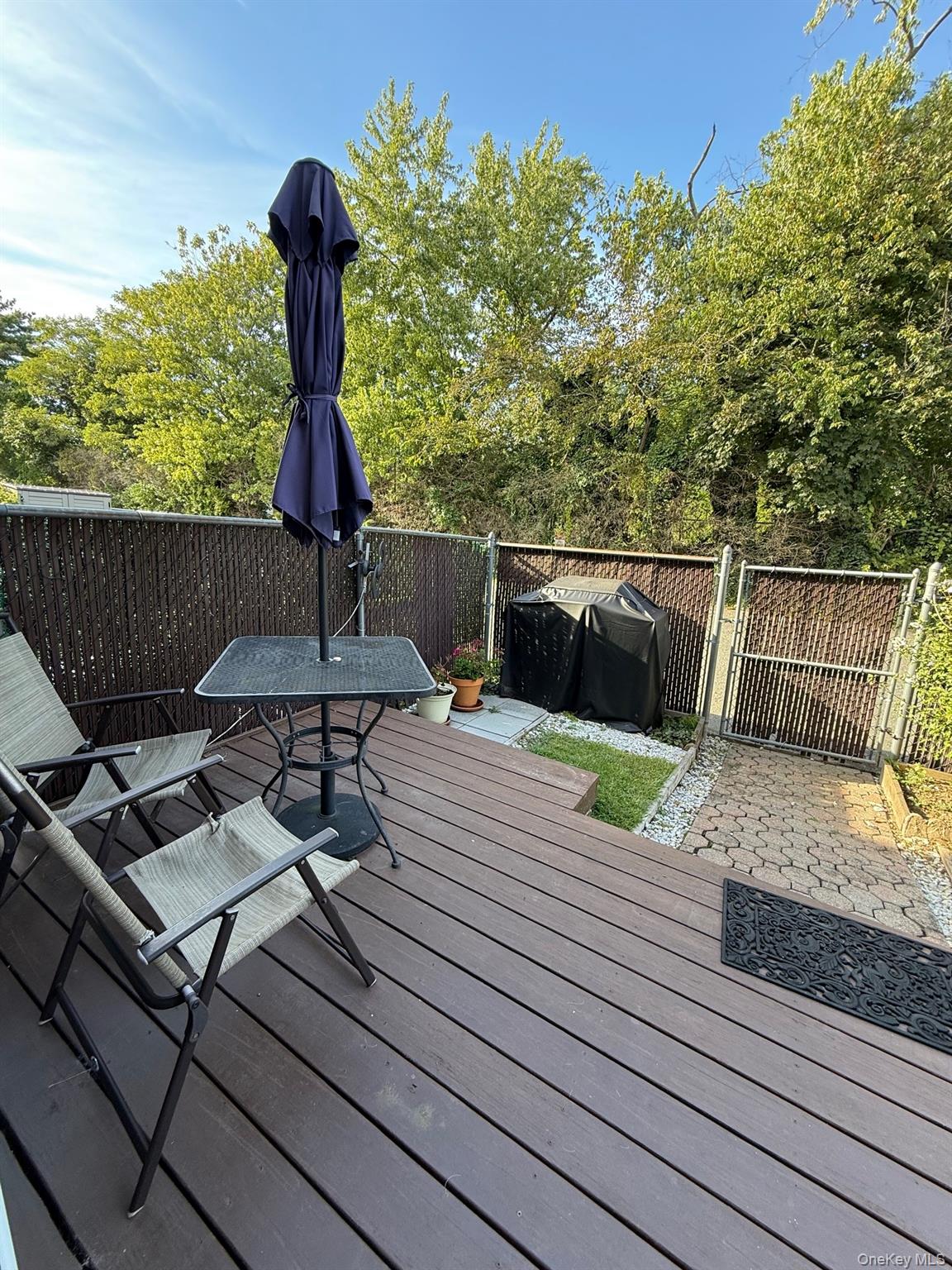 15 Harrison Avenue # 15B, Amityville, NY 11701