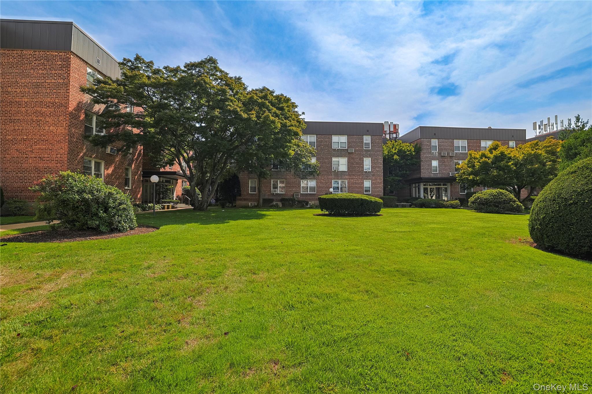 530 Dubois Avenue # 1B, Valley Stream, NY 11581