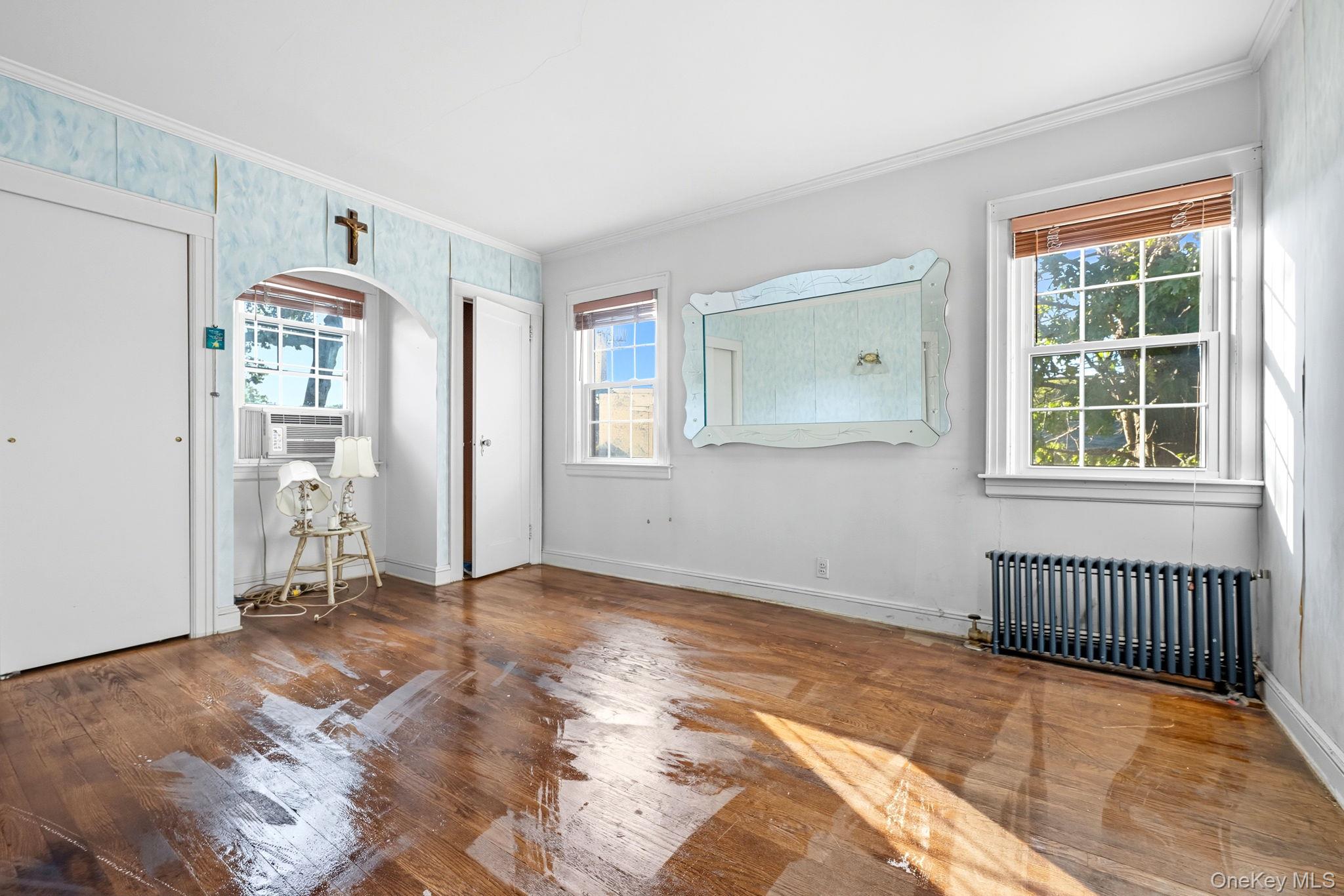 145 Cornwell Avenue, Valley Stream, NY 11580