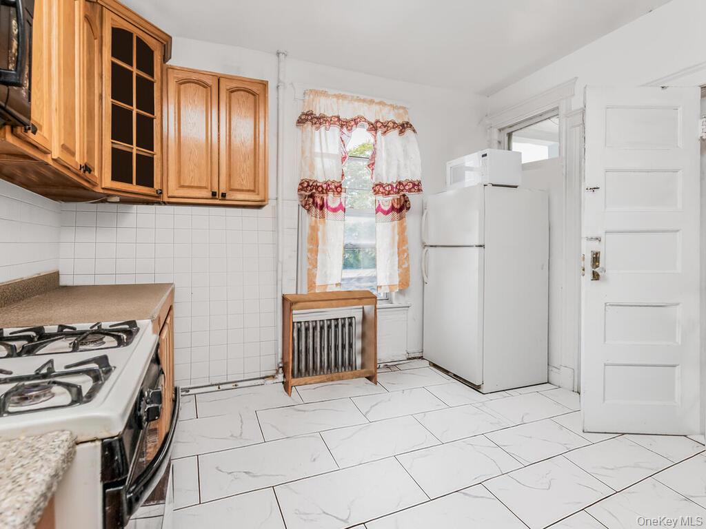 5 S 15th Avenue, Mount Vernon, NY 10550