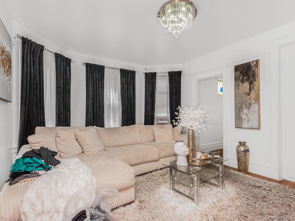 5 S 15th Avenue, Mount Vernon, NY 10550