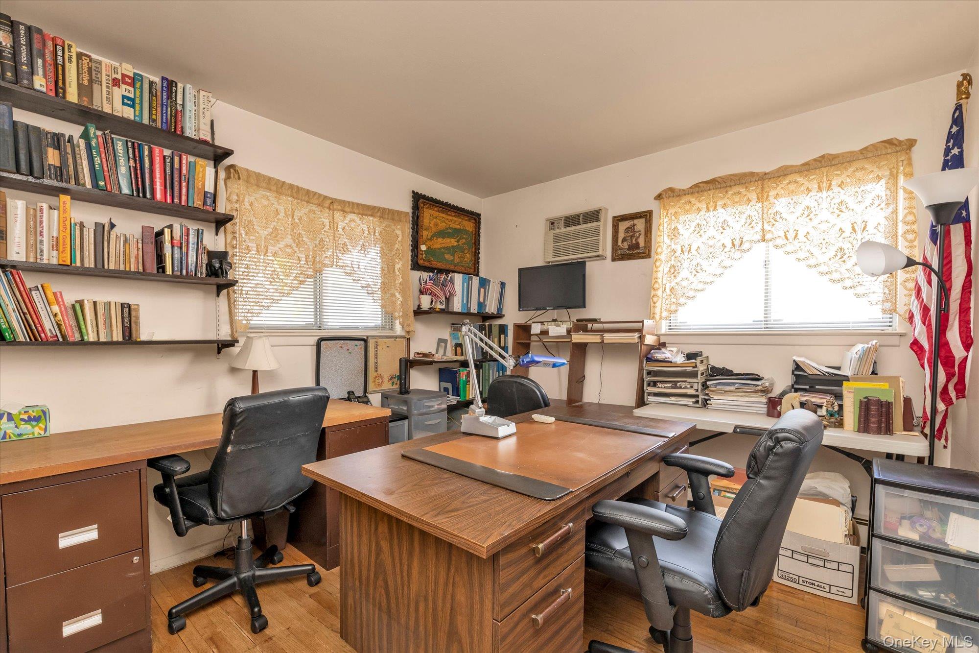 27 Juniper Road, Port Washington, NY 11050