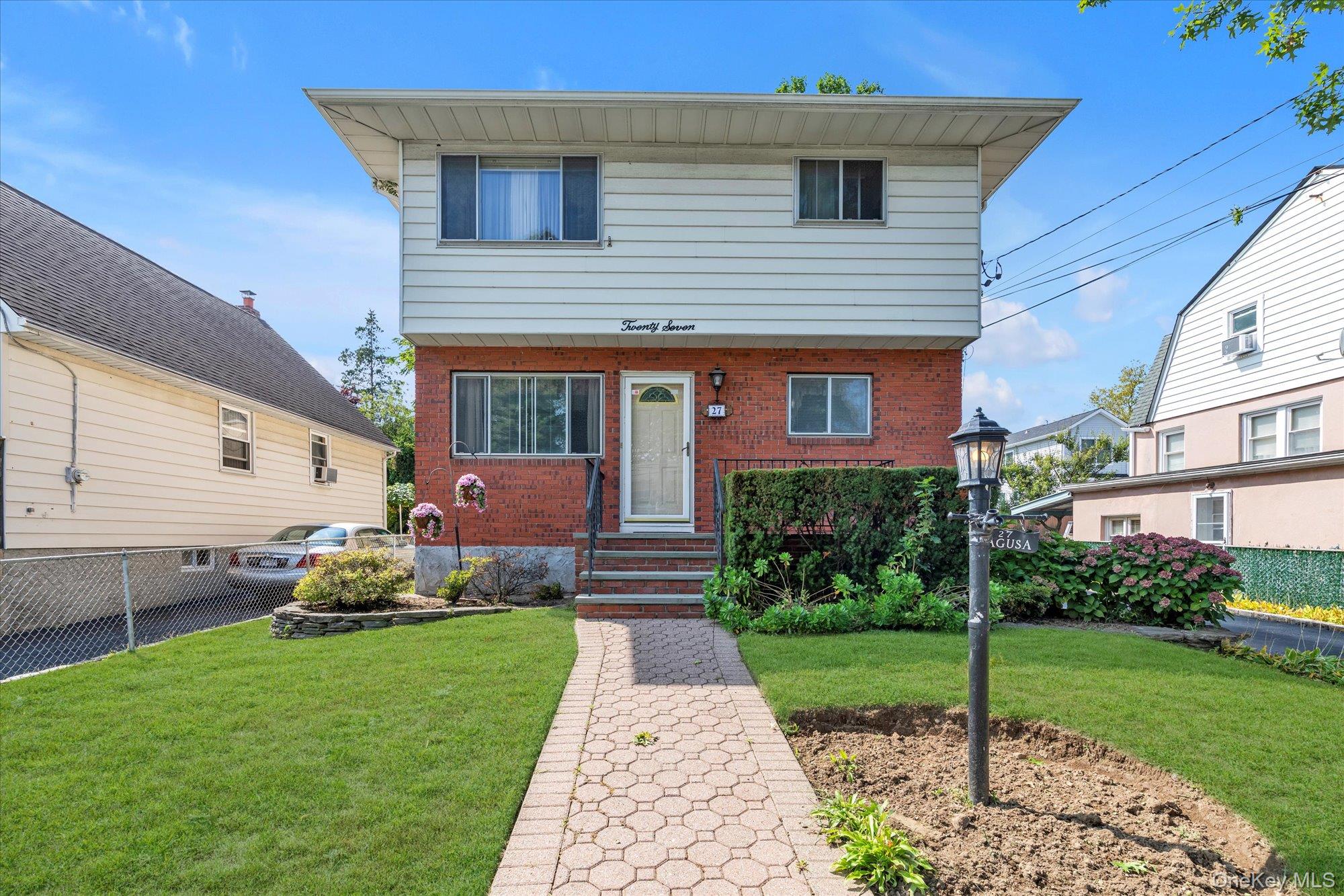 27 Juniper Road, Port Washington, NY 11050