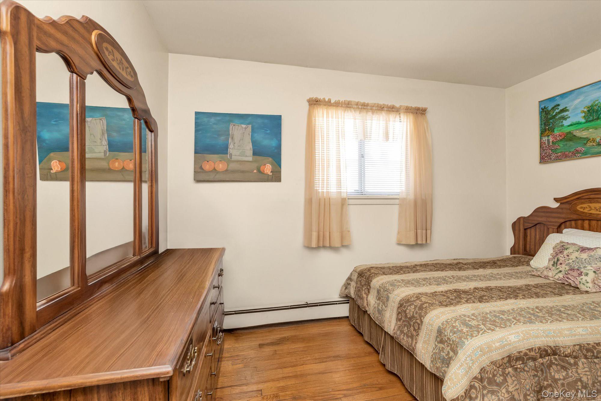 27 Juniper Road, Port Washington, NY 11050