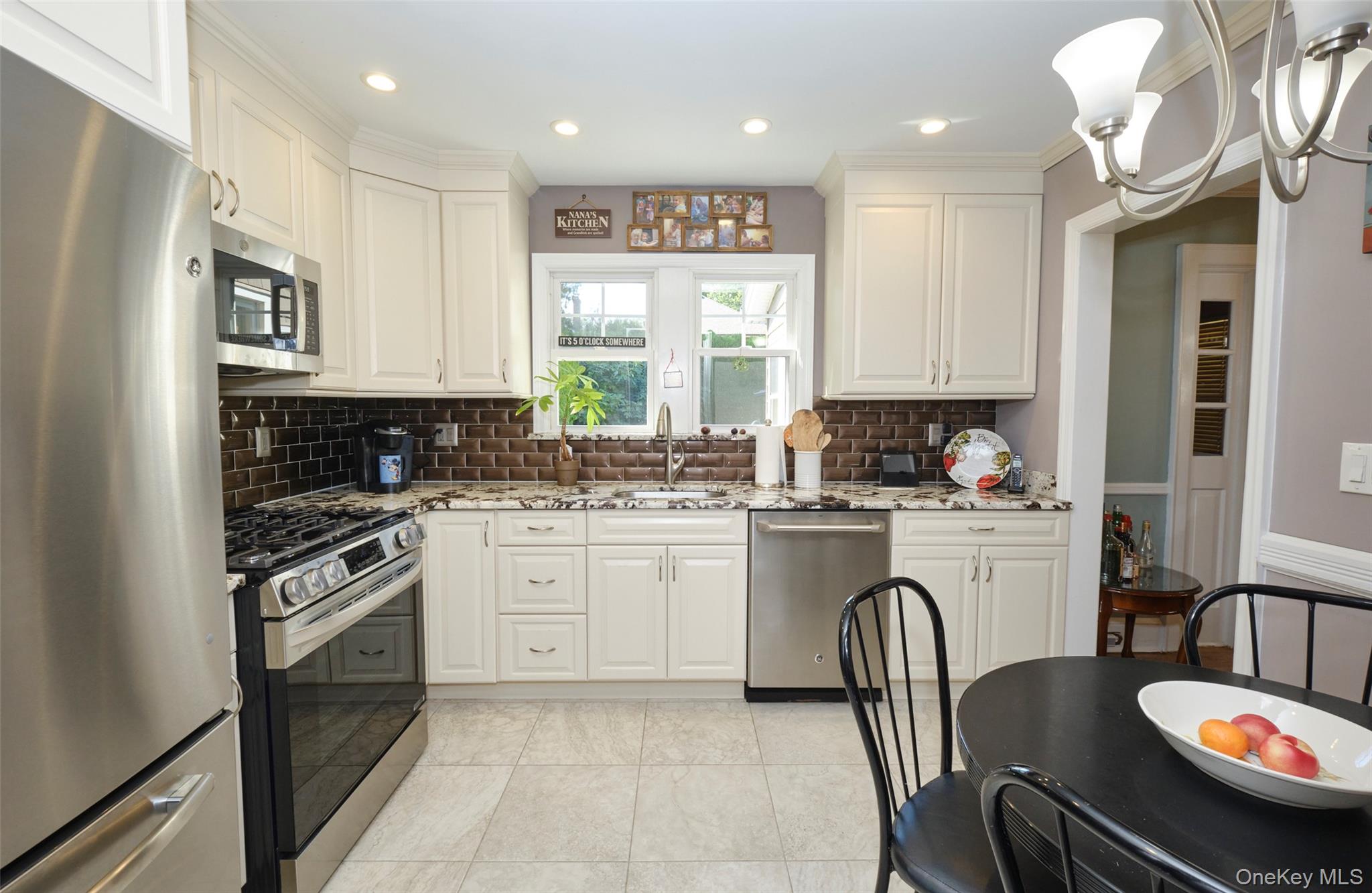 20 Geranium Avenue, Floral Park, NY 11001