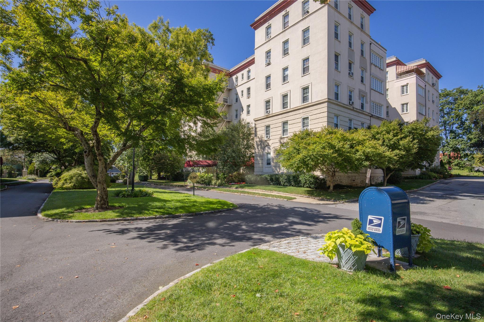 1 Park Lane # 4A, Mount Vernon, NY 10552