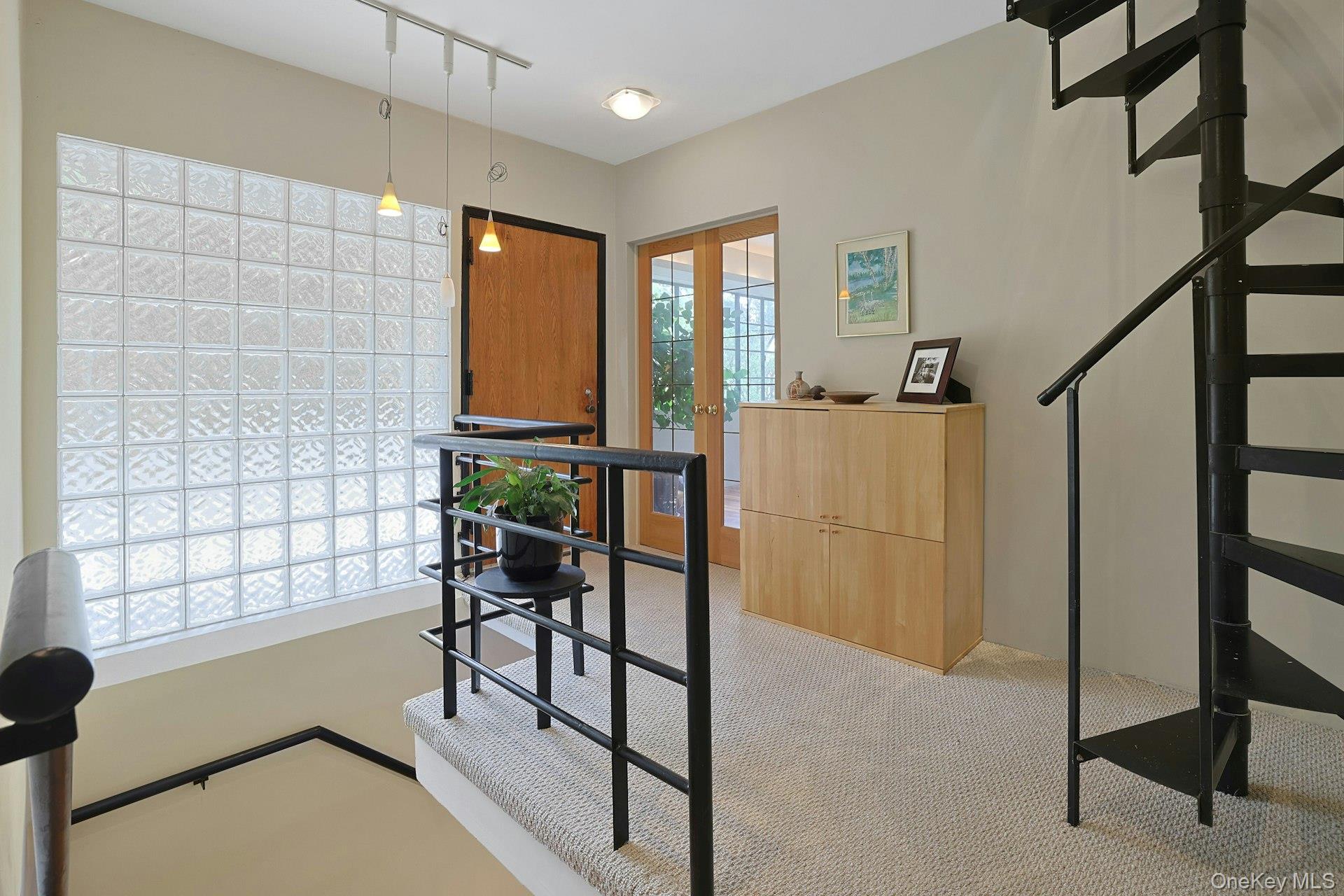 75 Lakeside Drive, New Rochelle, NY 10801