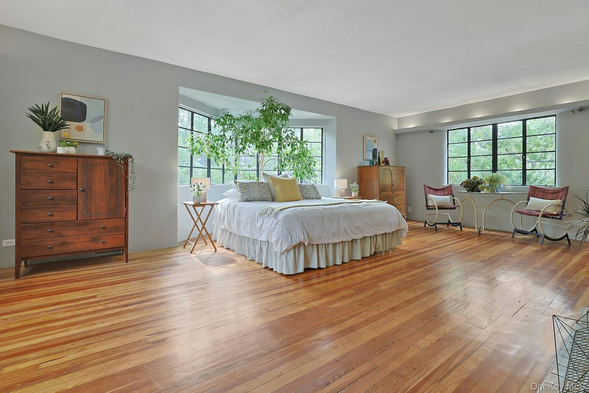 75 Lakeside Drive, New Rochelle, NY 10801