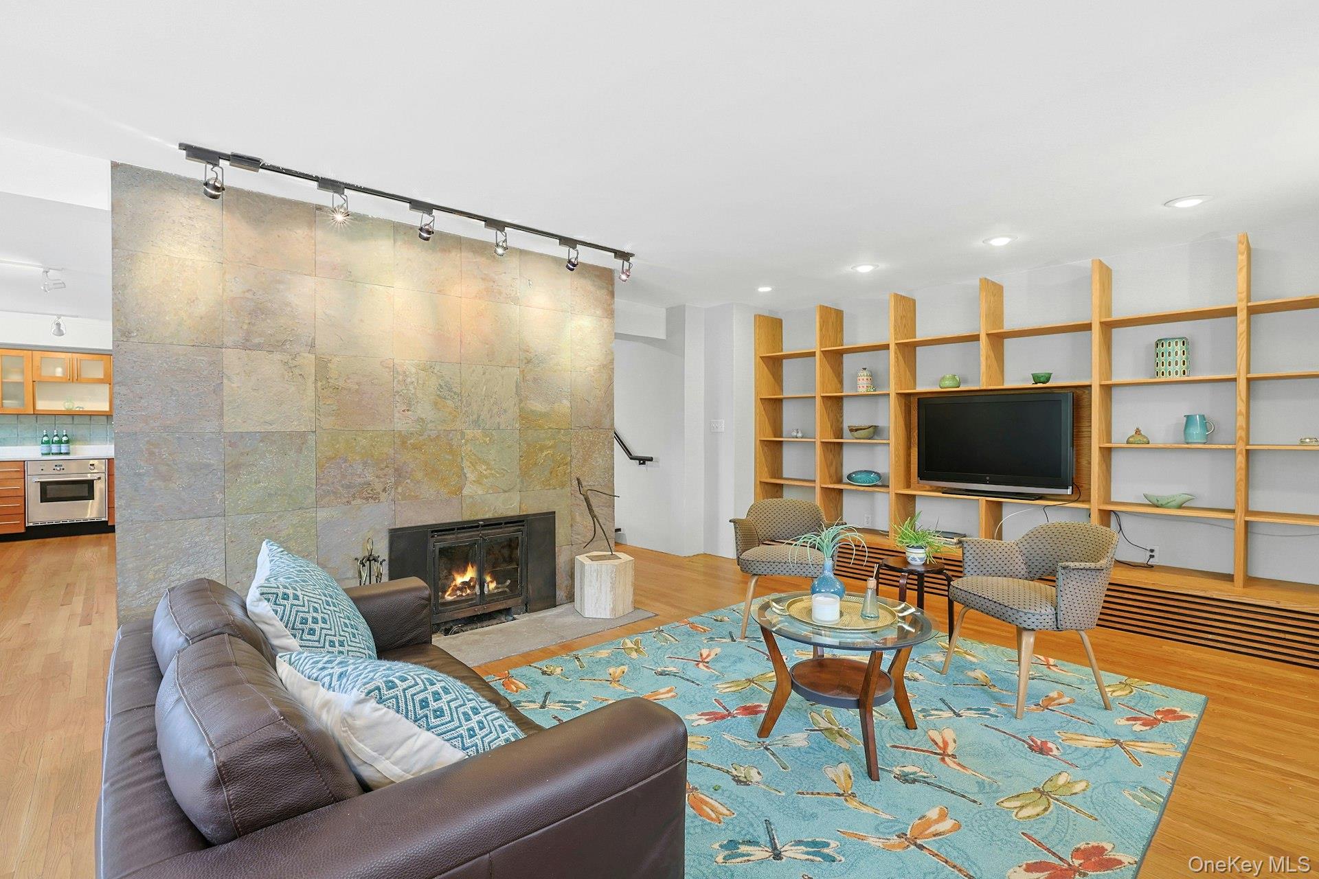 75 Lakeside Drive, New Rochelle, NY 10801