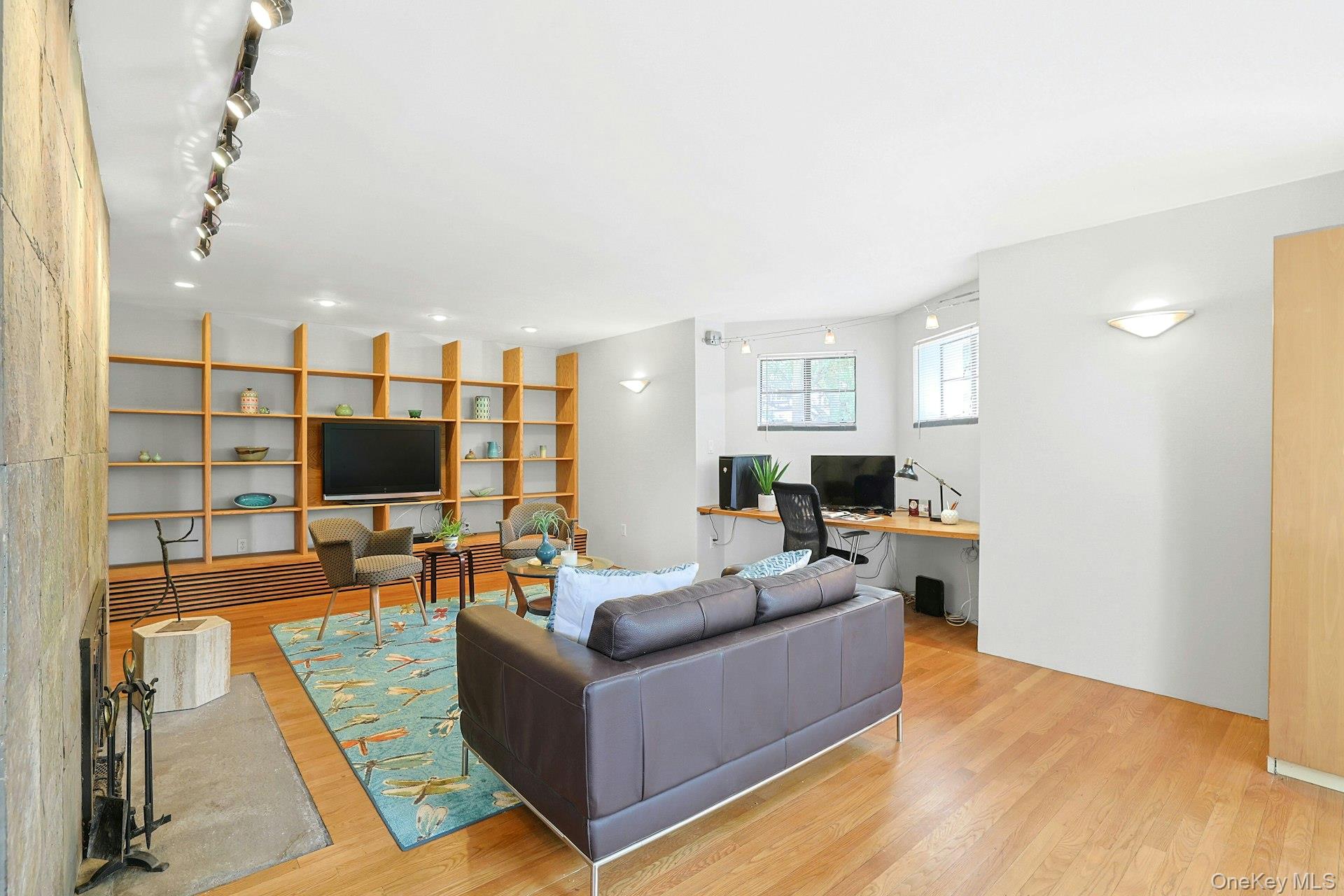 75 Lakeside Drive, New Rochelle, NY 10801